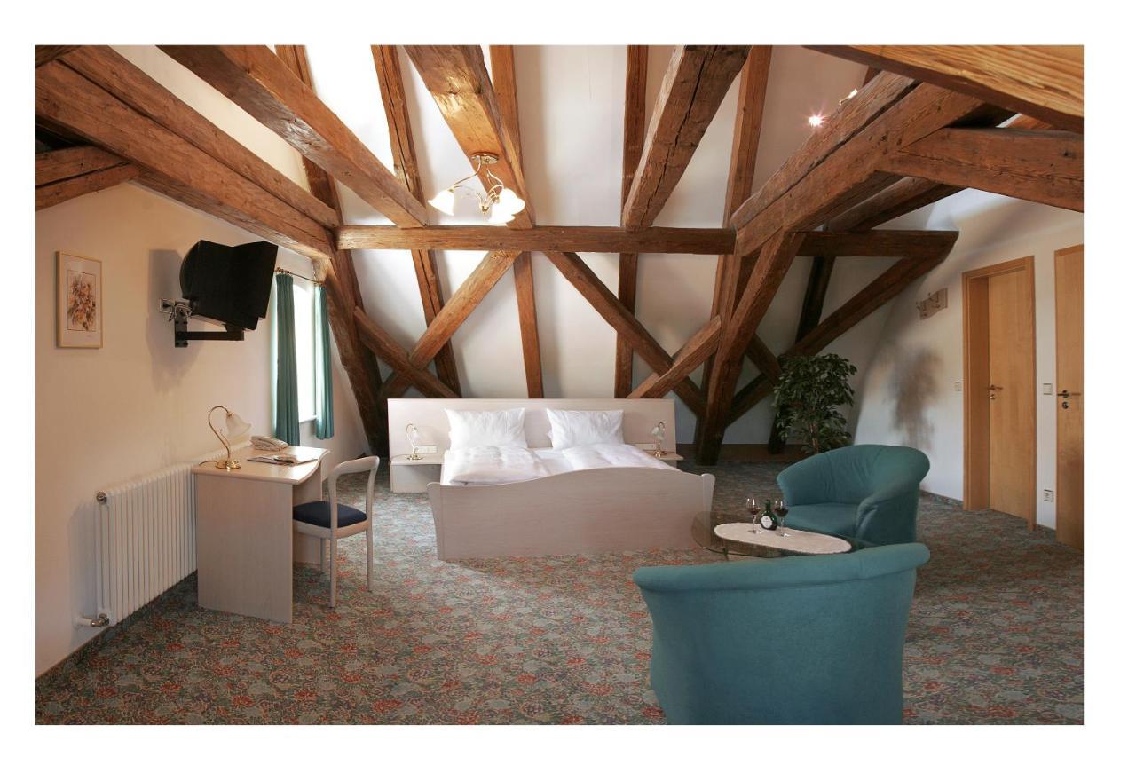 בילנגריס Hotel Zur Krone מראה חיצוני תמונה